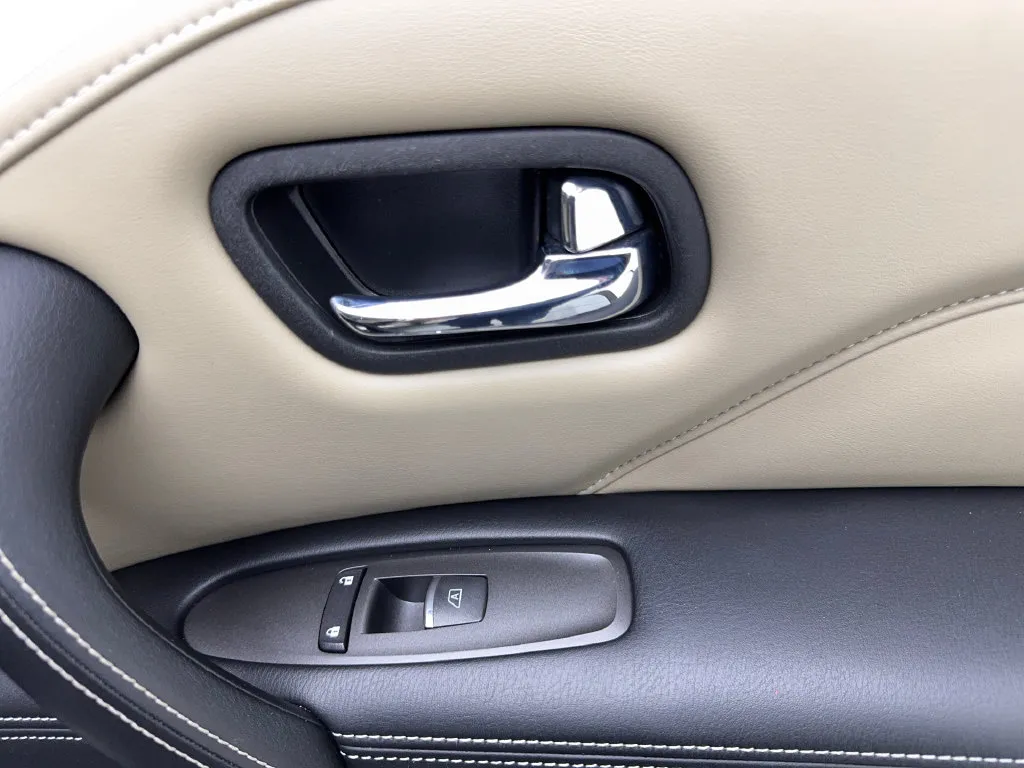 Infiniti QX80 photo 54