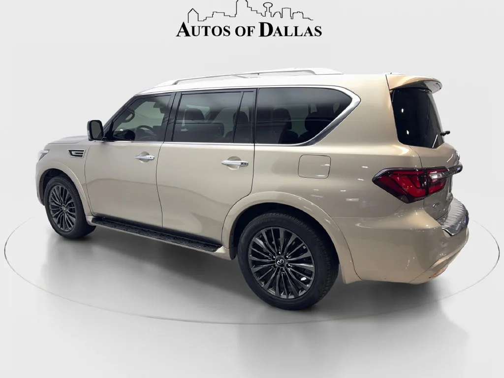 Infiniti QX80 photo 10