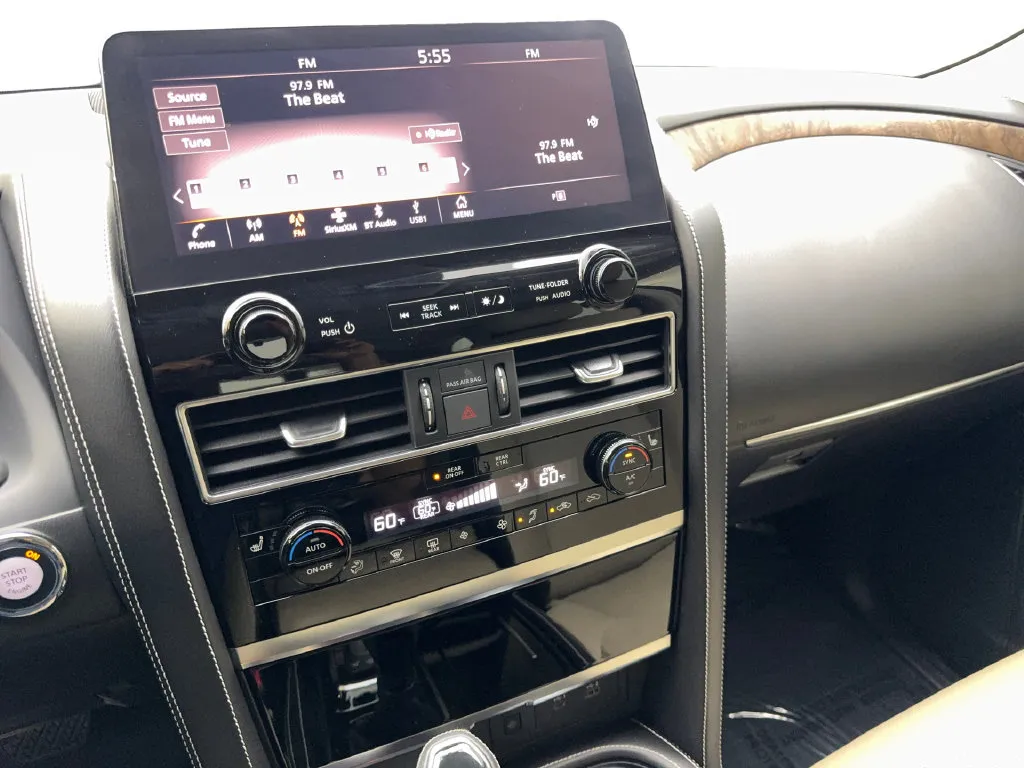 Infiniti QX80 photo 65