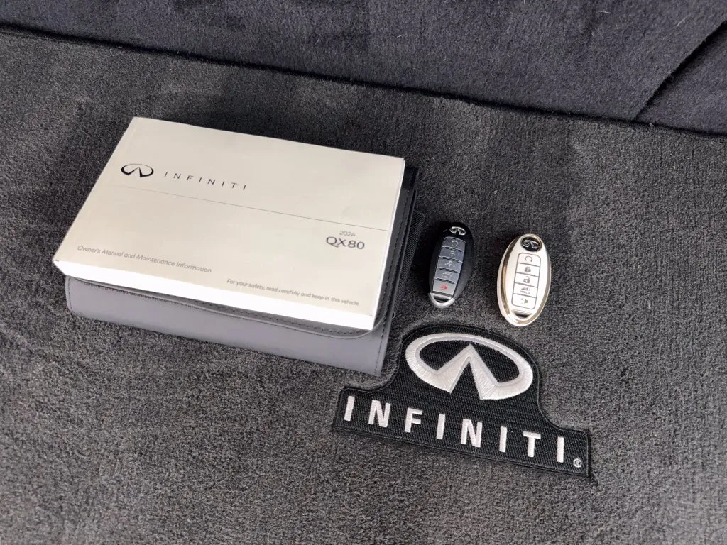 Infiniti QX80 photo 84