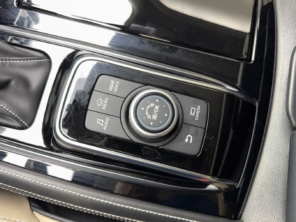 Infiniti QX80 photo 73