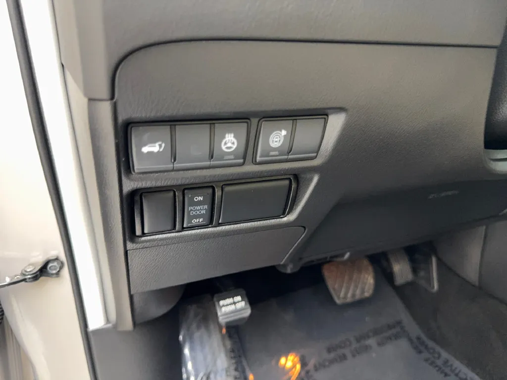 Infiniti QX80 photo 60