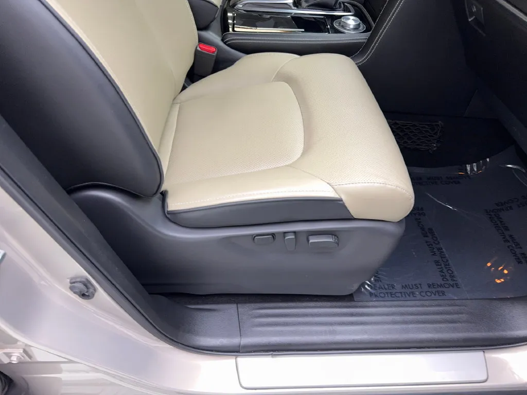 Infiniti QX80 photo 49