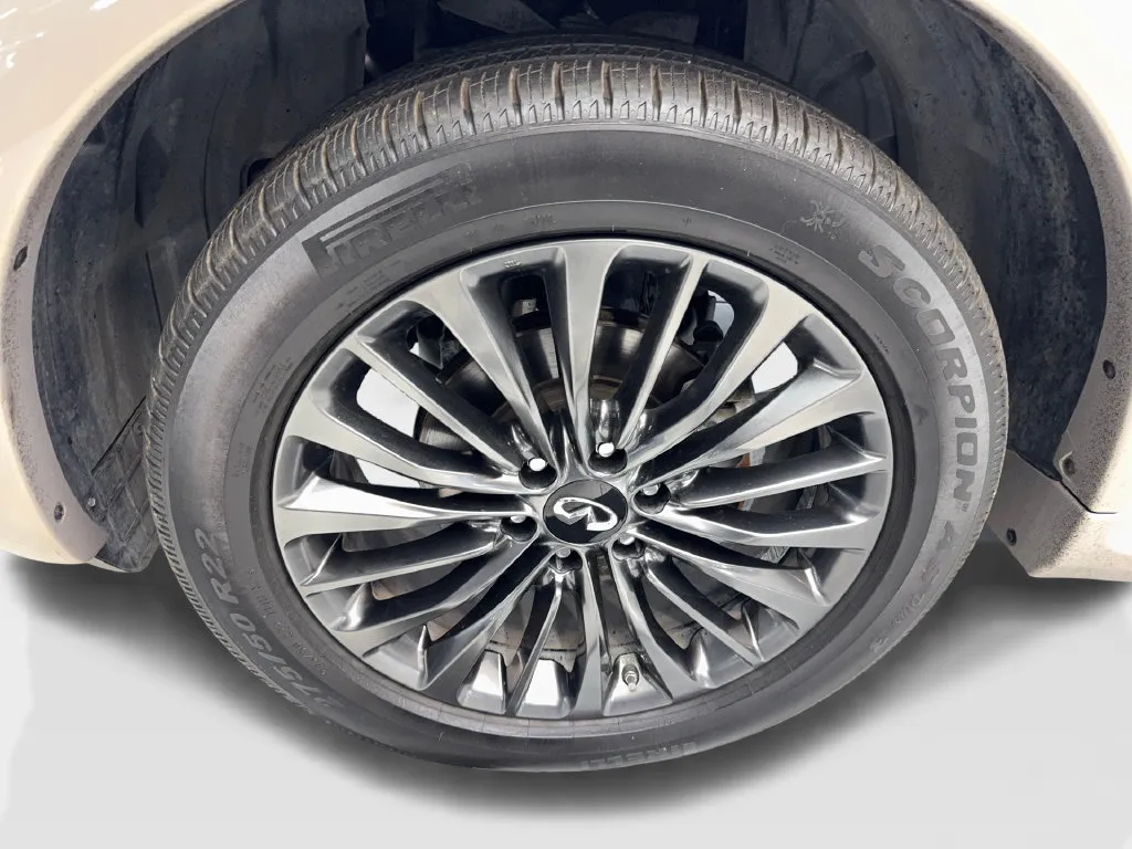 Infiniti QX80 photo 85
