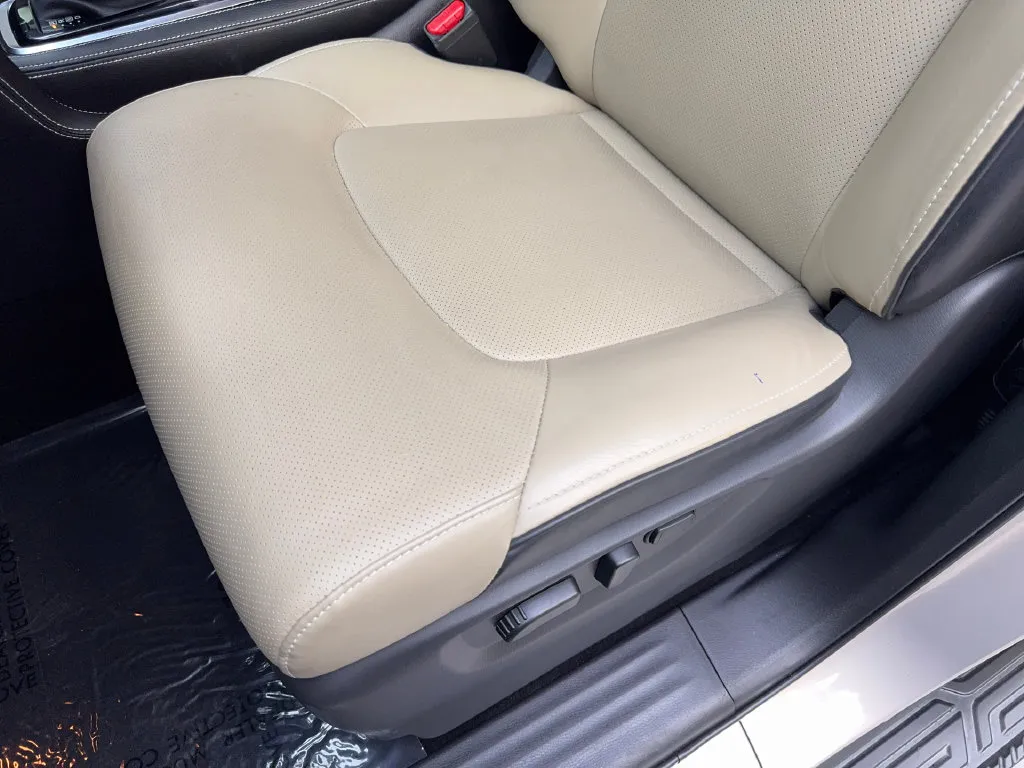 Infiniti QX80 photo 30