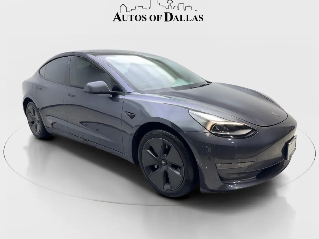 Tesla Model 3 photo 5
