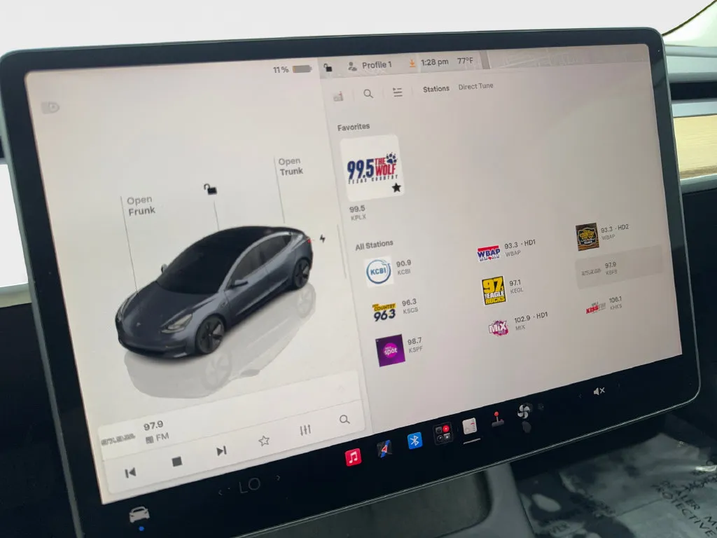 Tesla Model 3 photo 67