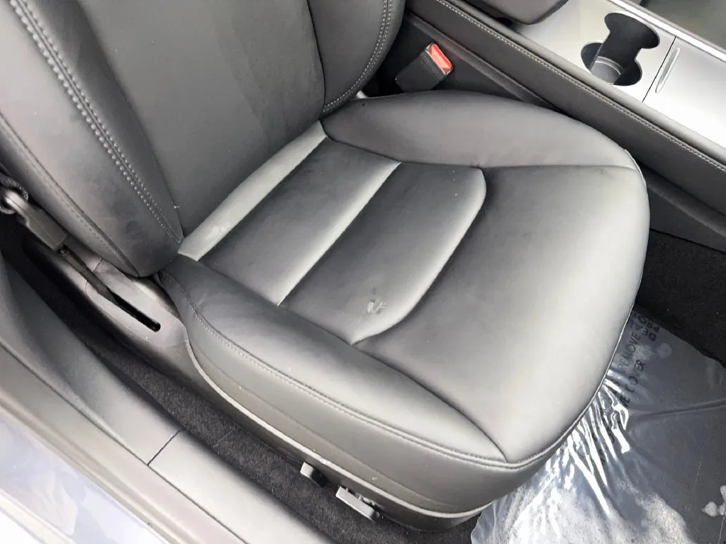 Tesla Model 3 photo 48