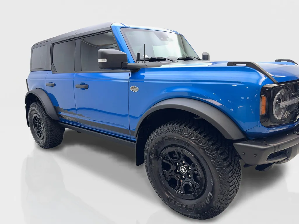 Ford Bronco photo 14