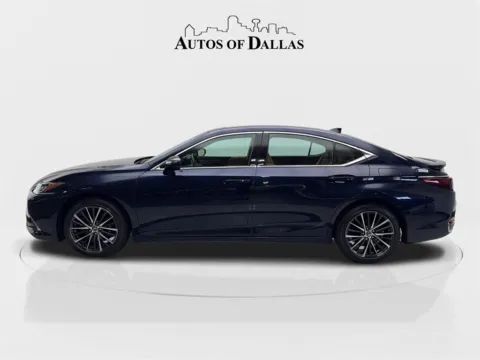 More photos of 2022 Lexus ES 250 NAV,CAM,SUNROOF,CLMT STS,BLIND SPOT,18" WLS at Autos of Dallas - Irving, TX