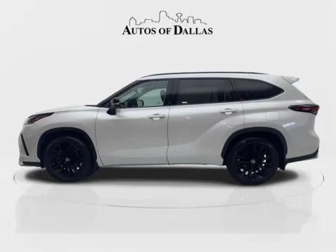 More photos of 2024 Toyota Highlander at Autos of Dallas - Irving, TX