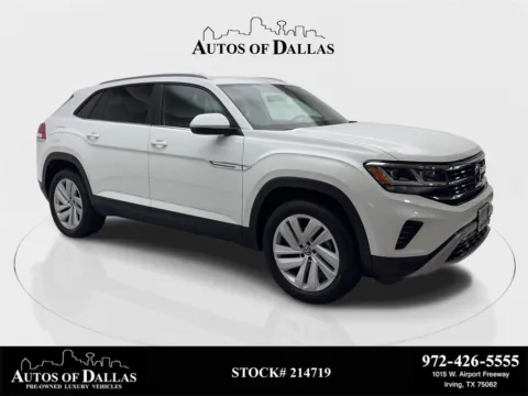 White 2022 Volkswagen Atlas Cross Sport 2.0T SE w/Technology CAM,PANO,HTD STS,BLIND SPOT for sale in Irving, TX