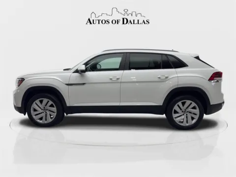 More photos of 2022 Volkswagen Atlas Cross Sport 2.0T SE w/Technology CAM,PANO,HTD STS,BLIND SPOT at Autos of Dallas - Irving, TX