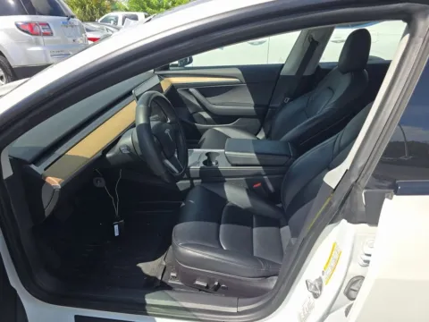 More photos of 2021 Tesla Model 3 Standard Range Plus NAV,CAM,PANO,HTD STS,BLIND SPO at Autos of Dallas - Irving, TX