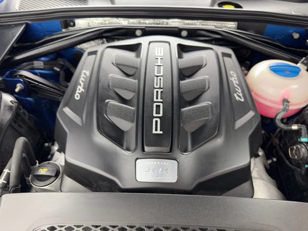 2015 Porsche Macan Turbo - Photo 77