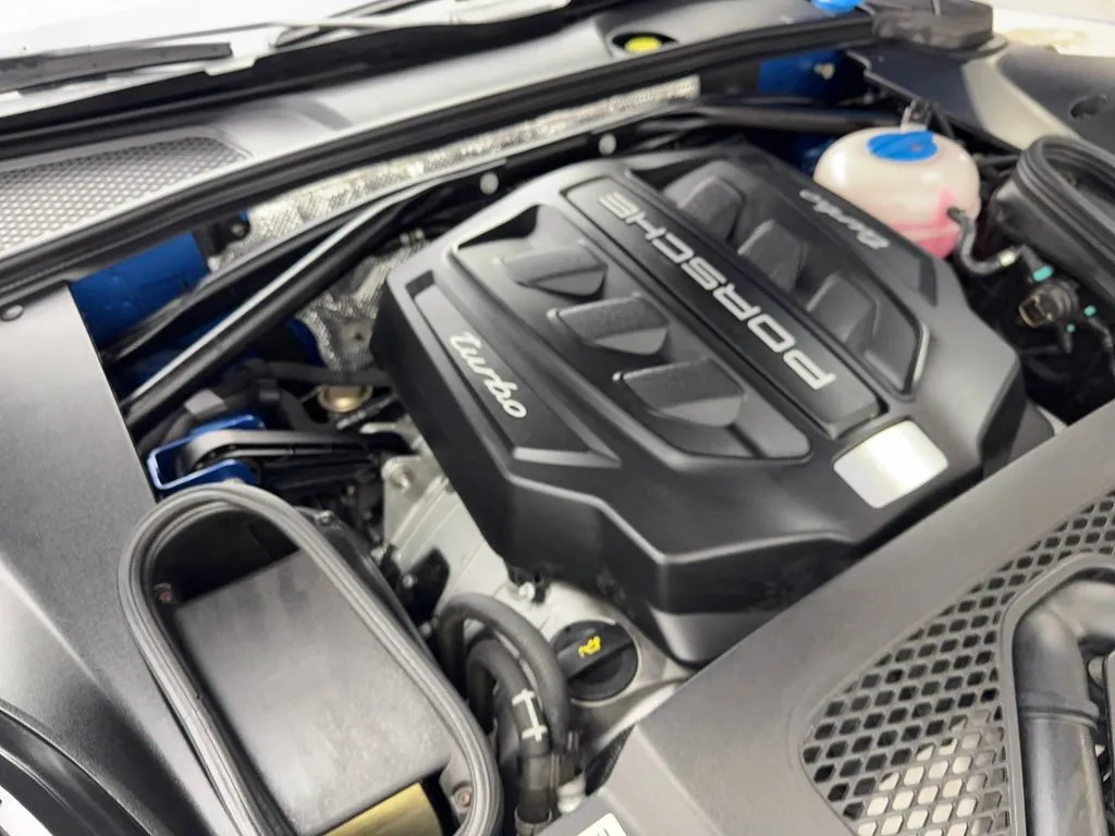 2015 Porsche Macan Turbo - Photo 78