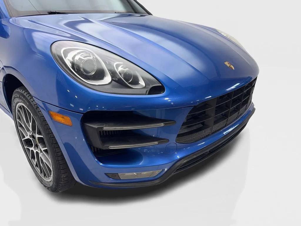2015 Porsche Macan Turbo - Photo 18