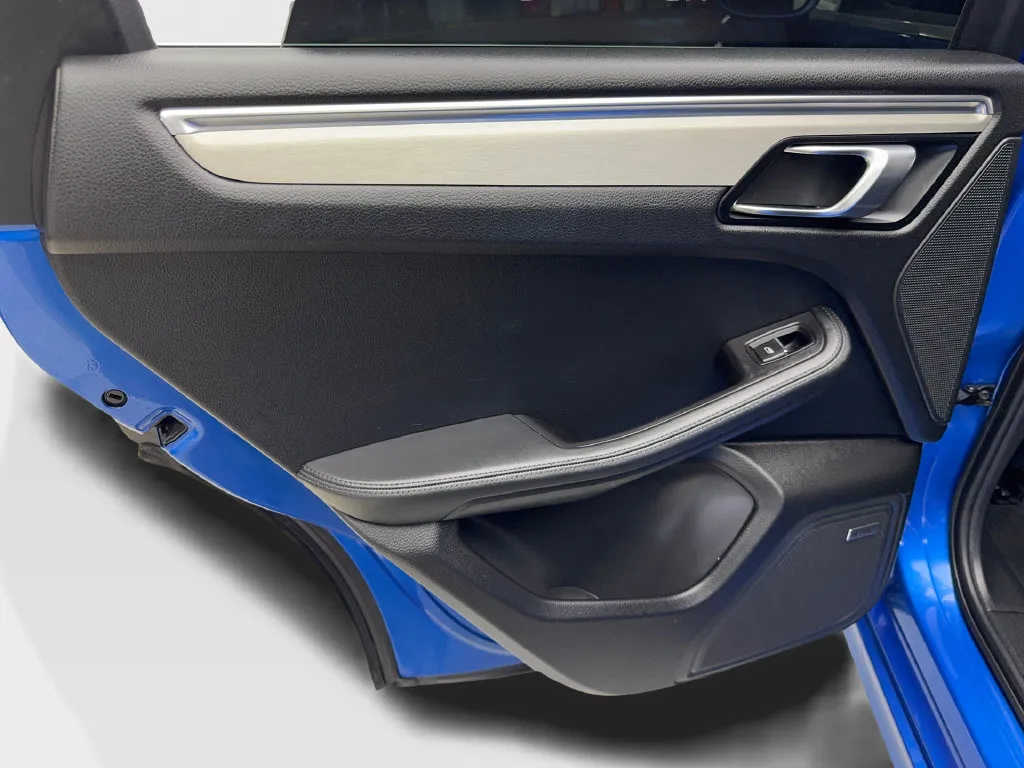 2015 Porsche Macan Turbo - Photo 36
