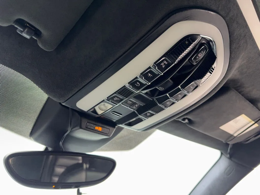 2015 Porsche Macan Turbo - Photo 74