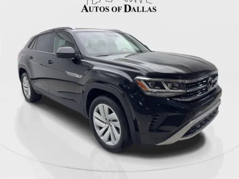 More photos of 2022 Volkswagen Atlas Cross Sport 3.6L V6 SE w/Technology CAM,PANO,HTD STS,BLIND SPO at Autos of Dallas - Irving, TX