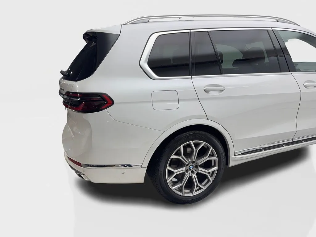2023 BMW X7 40i - Photo 18