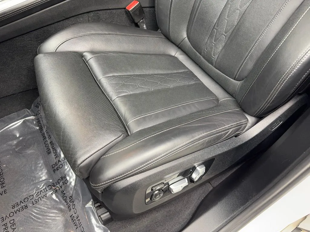 2023 BMW X7 40i - Photo 28