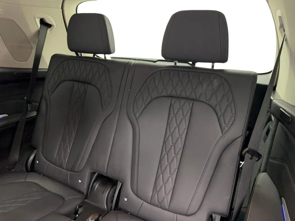 2023 BMW X7 40i - Photo 40