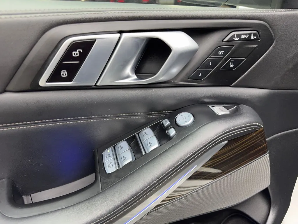 2023 BMW X7 40i - Photo 32