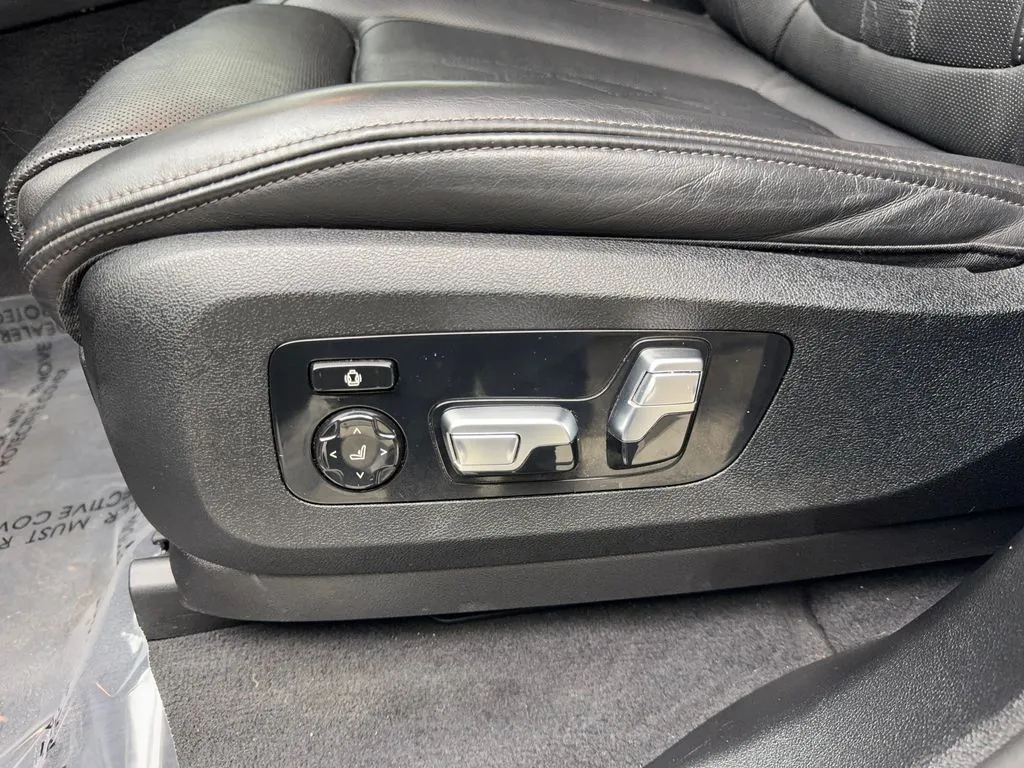 2023 BMW X7 40i - Photo 30