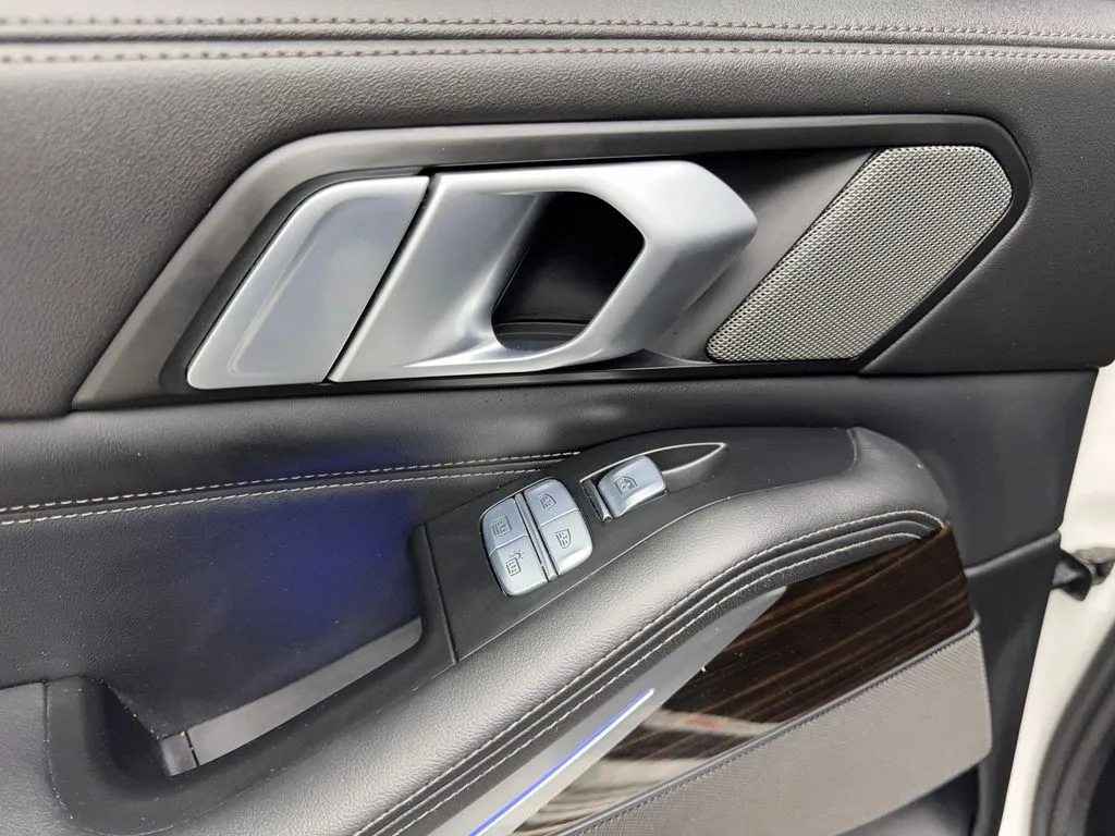 2023 BMW X7 40i - Photo 38