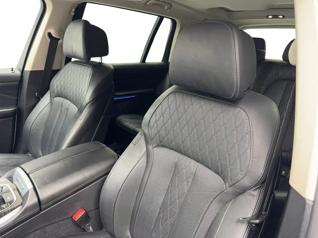 2023 BMW X7 40i - Photo 27