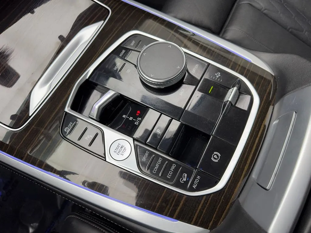 2023 BMW X7 40i - Photo 73