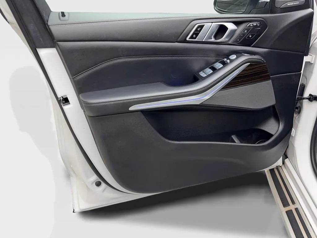 2023 BMW X7 40i - Photo 31