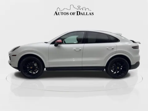More photos of 2020 Porsche Cayenne Coupe at Autos of Dallas - Irving, TX
