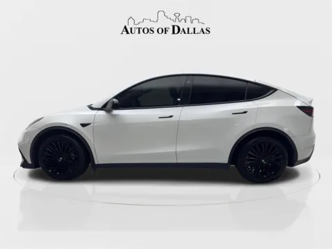 More photos of 2021 Tesla Model Y Long Range NAV,CAM,PANO,HTD STS,BLIND SPOT at Autos of Dallas - Irving, TX