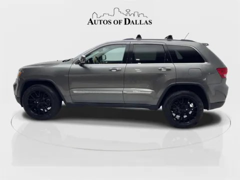 More photos of 2013 Jeep Grand Cherokee Overland at Autos of Dallas - Irving, TX