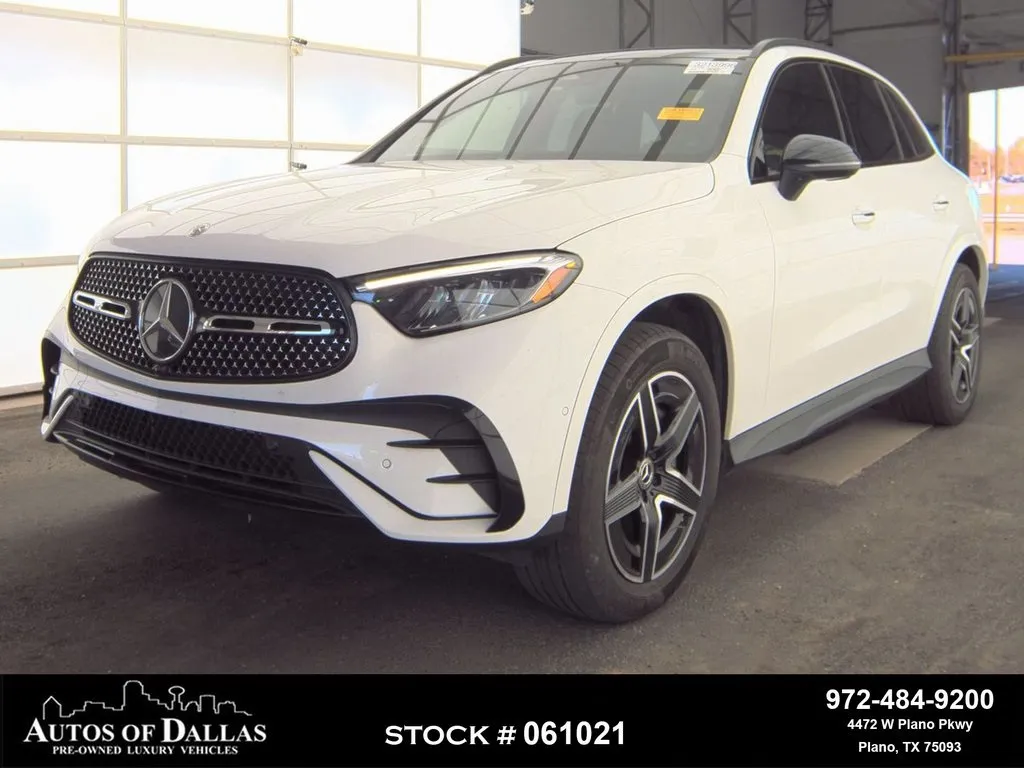 2023 Mercedes-Benz GLC 300 AMG NIGHT PKG,NAV,CAM,PANO,BLIND SPOT,19"