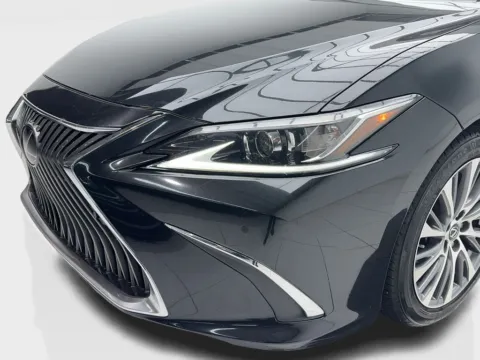 More photos of 2021 Lexus ES 350 NAV,CAM,SUNROOF,CLMT STS,BLIND SPOT,18" WLS at Autos of Dallas - Plano, TX