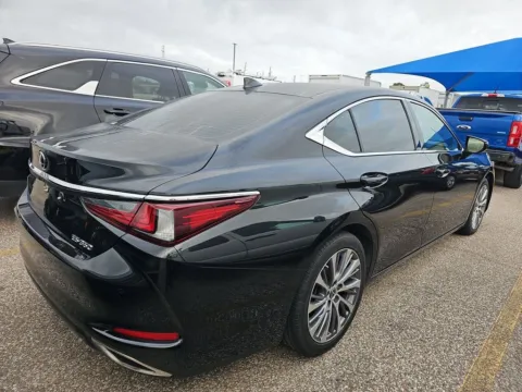 Photos of 2021 Lexus ES 350 NAV,CAM,SUNROOF,CLMT STS,BLIND SPOT,18" WLS for sale in Plano, TX at Autos of Dallas - Plano