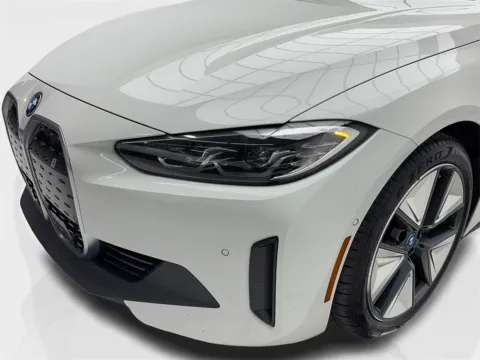 More photos of 2022 BMW i4 eDrive40 NAV,CAM,SUNROOF,HTD STS,HEADS UP,18" WLS at Autos of Dallas - Plano, TX