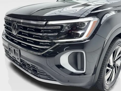 More photos of 2025 Volkswagen Atlas 2.0T SEL NAV,CAM,PANO,HTD STS,BLIND SPOT,3RD ROW at Autos of Dallas - Plano, TX