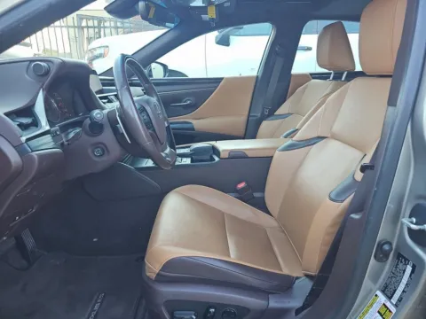 More photos of 2021 Lexus ES 350 NAV,CAM,SUNROOF,CLMT STS,BLIND SPOT,18" WLS at Autos of Dallas - Plano, TX