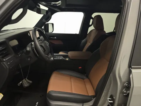 More photos of 2025 Lexus GX 550 Premium NAV,CAM,SUNROOF,CLMT STS,HEADS UP,3RD at Autos of Dallas - Plano, TX