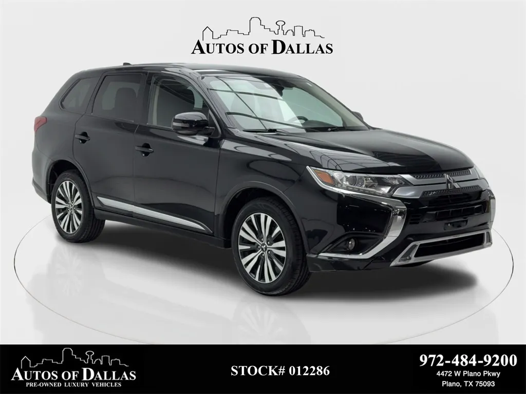 Black 2020 Mitsubishi Outlander ES for sale in Plano, TX