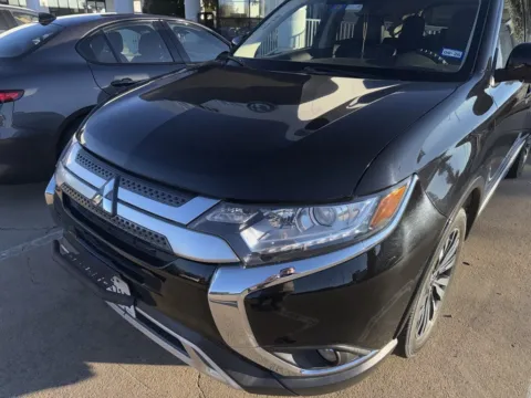 Photos of 2020 Mitsubishi Outlander ES for sale in Plano, TX at Autos of Dallas - Plano