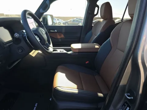 More photos of 2025 Lexus GX 550 Premium NAV,CAM,SUNROOF,CLMT STS,BLIND SPOT,3R at Autos of Dallas - Plano, TX