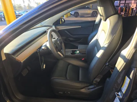More photos of 2023 Tesla Model 3 NAV,CAM,PANO,HTD STS,BLIND SPOT,18" WLS at Autos of Dallas - Plano, TX