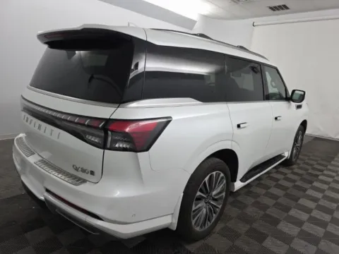 Photos of 2025 INFINITI QX80 SENSORY NAV,CAM,SUNROOF,HTD STS,BLIND SPOT,3RD ROW for sale in Plano, TX at Autos of Dallas - Plano