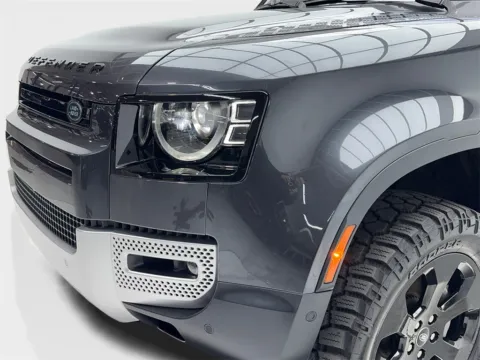 More photos of 2022 Land Rover Defender 110 SE NAV,CAM,PANO,HTD STS,BLIND SPOT at Autos of Dallas - Plano, TX