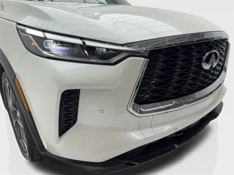 More photos of 2023 INFINITI QX60 LUXE NAV,CAM,SUNROOF,CLMT STS,BLIND SPOT,3RD ROW at Autos of Dallas - Plano, TX